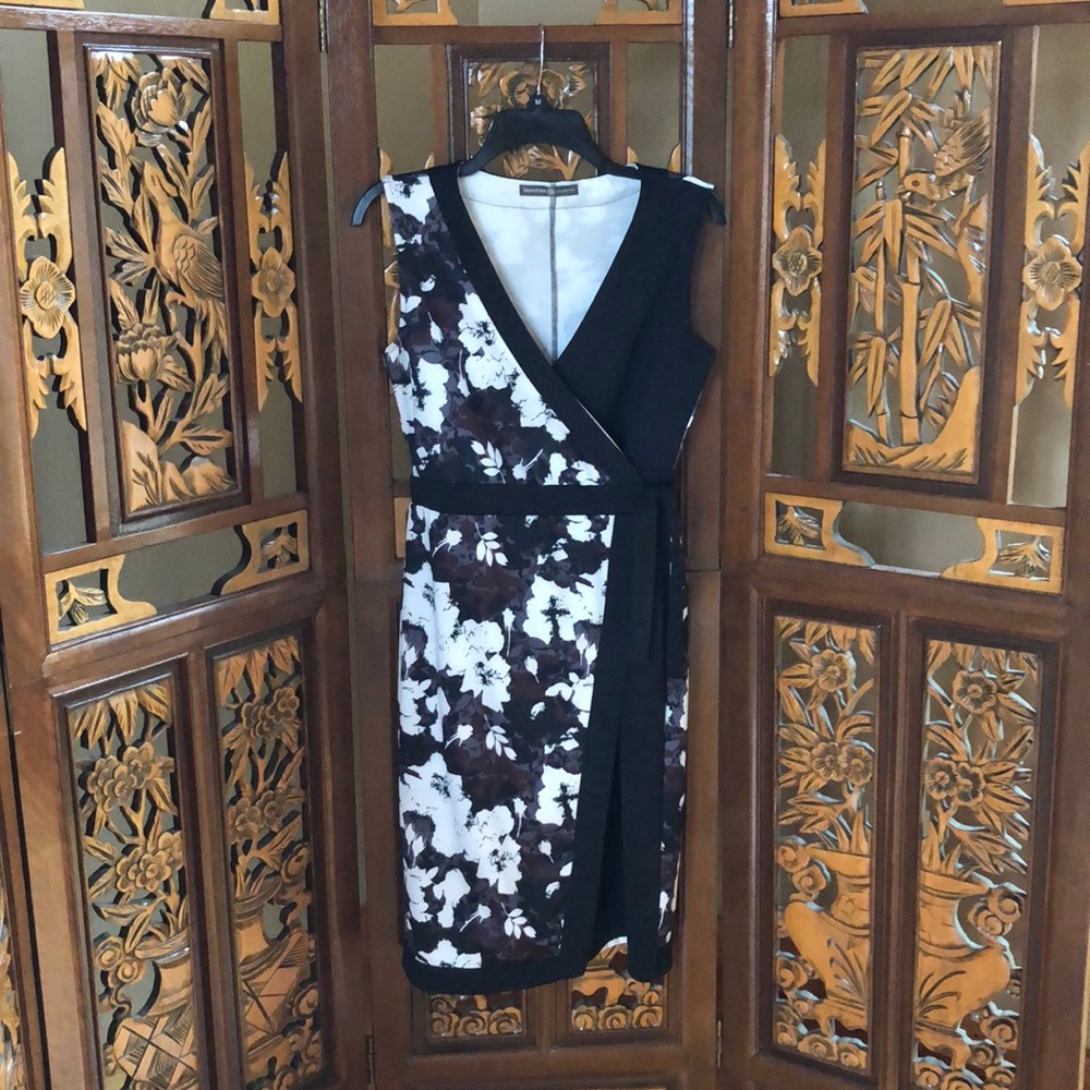 Signature Collection Floral Wrap Dress Size S 4-6
